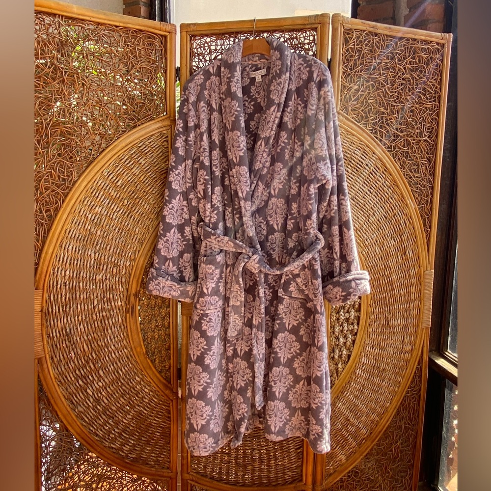 Ellen Tracy Pink Gray Plush Floral Women's Robe